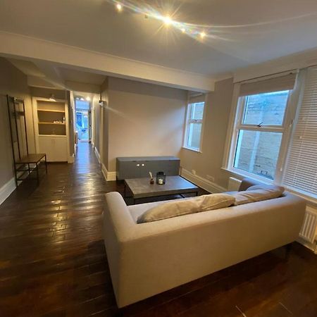 Spacious 2-Bed Apartment London Bagian luar foto