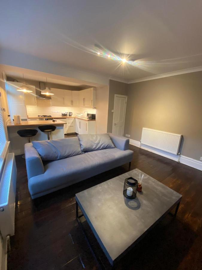 Spacious 2-Bed Apartment London Bagian luar foto